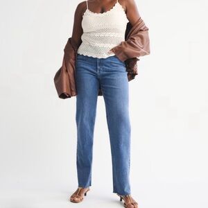 Abercrombie & Fitch 90’s Straight Mid-Rise Raw Hem Jeans - sz. 27L